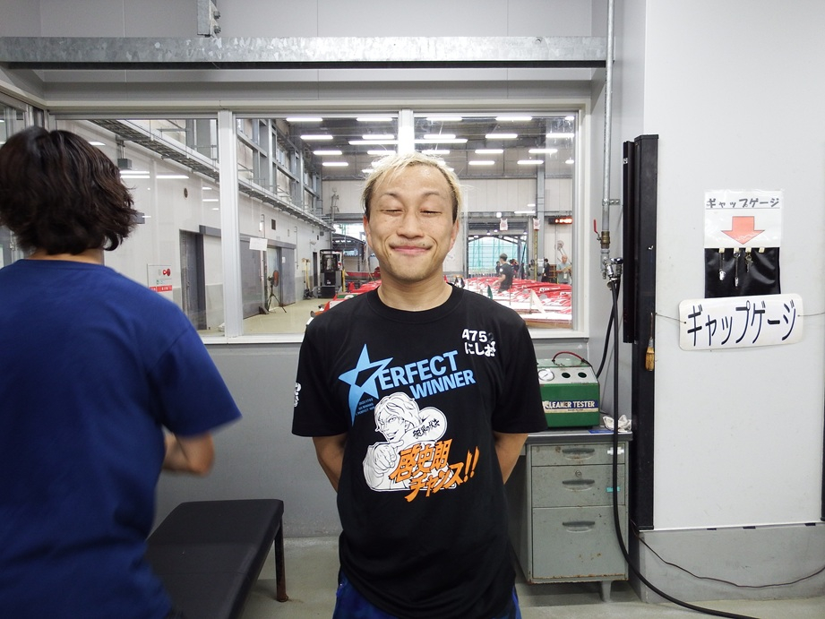 西尾亮輔が気迫あふれるレースを披露